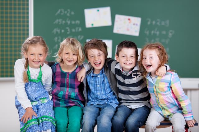 Junge Schüler
