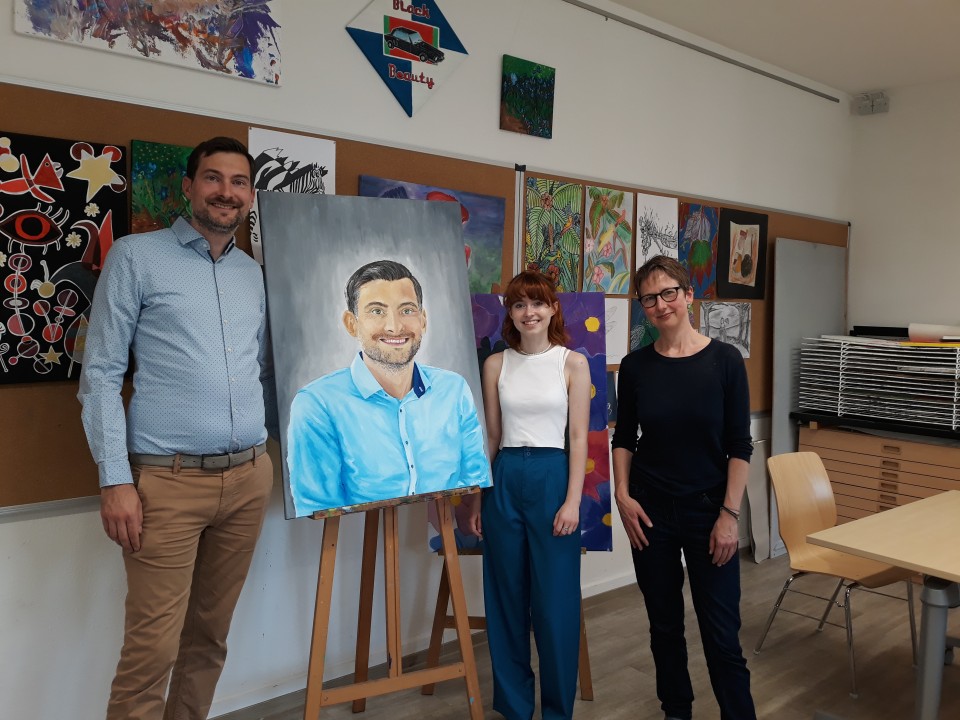 Daniel Karrais besucht Jugendkunstschule