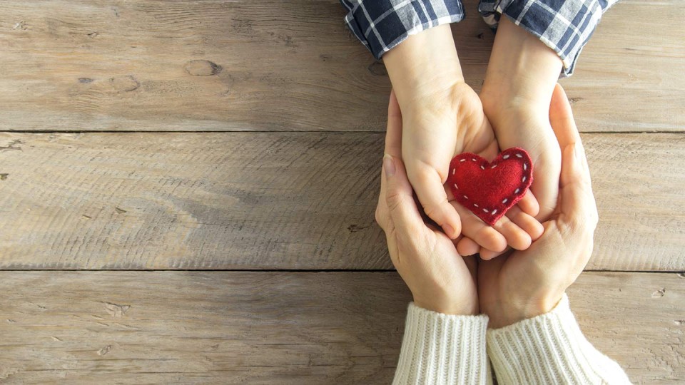 Hände mit Herz