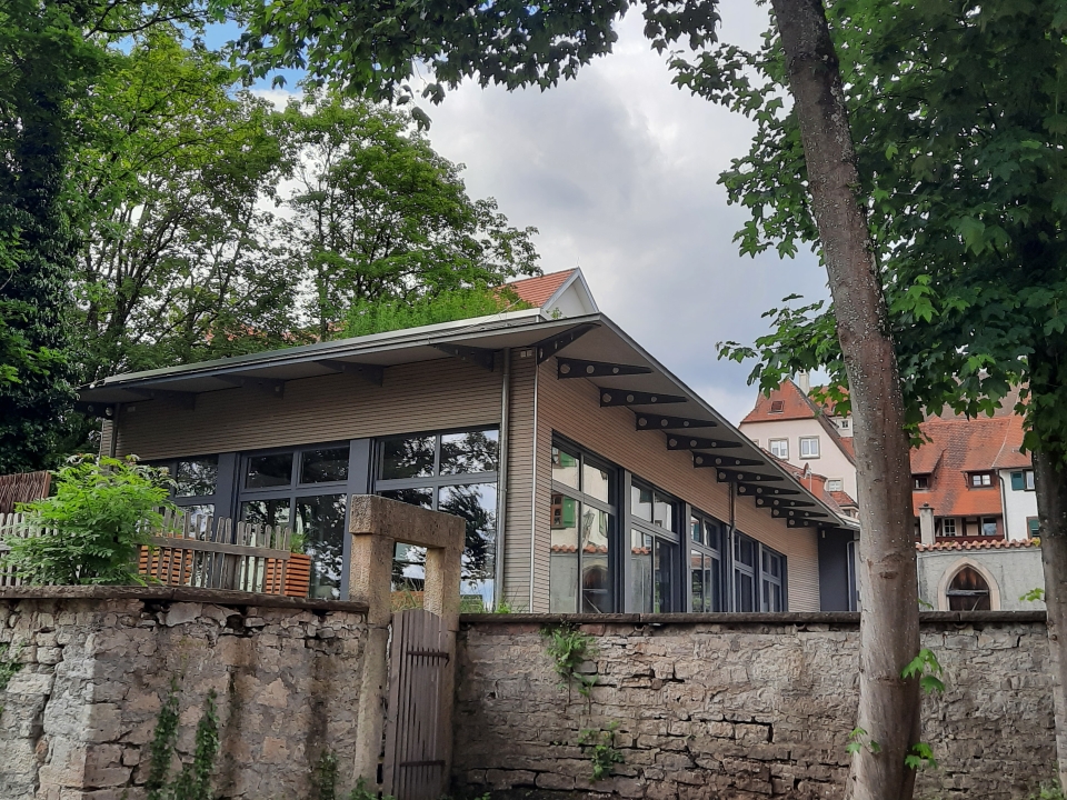 Das Hotel Johanniterbad präsentiert sich seit der Sanierung in runderneuerter Form und verfügt nun auch über einen Anbau.