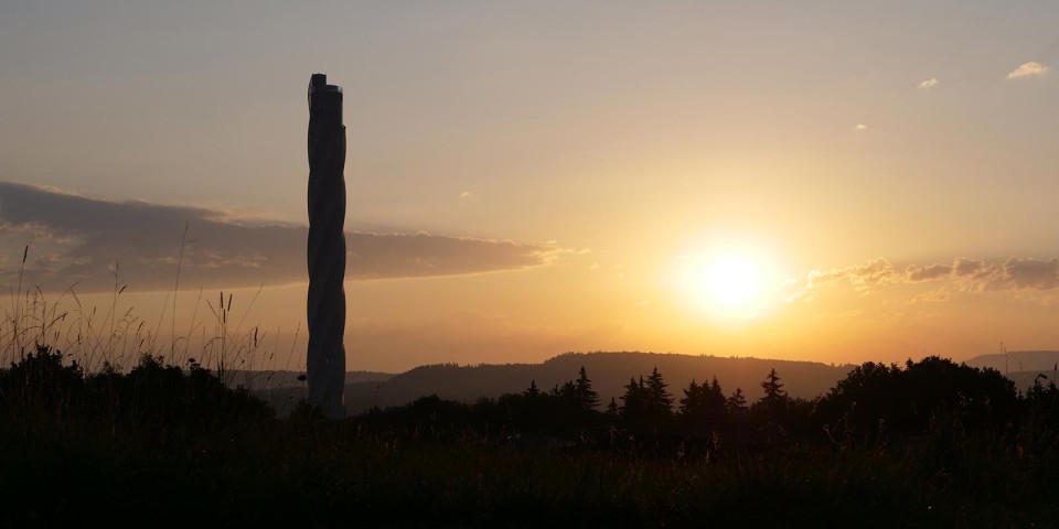 Testturm bei Sonnenaufgang
