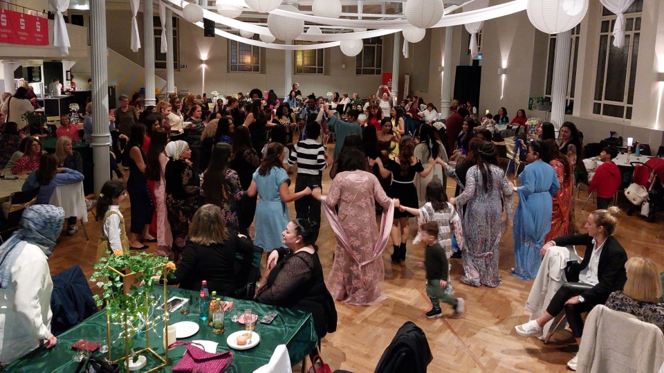 Zehnte Frauenwoche mit Film, Kabarett, Gebet und Tanz